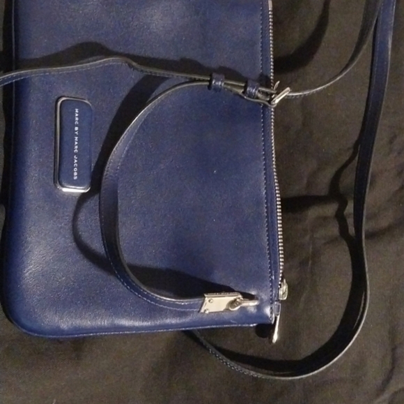 Mark Jacob's Cross Body Bag - Picture 4 of 12